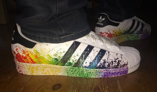 adidas tache de peinture